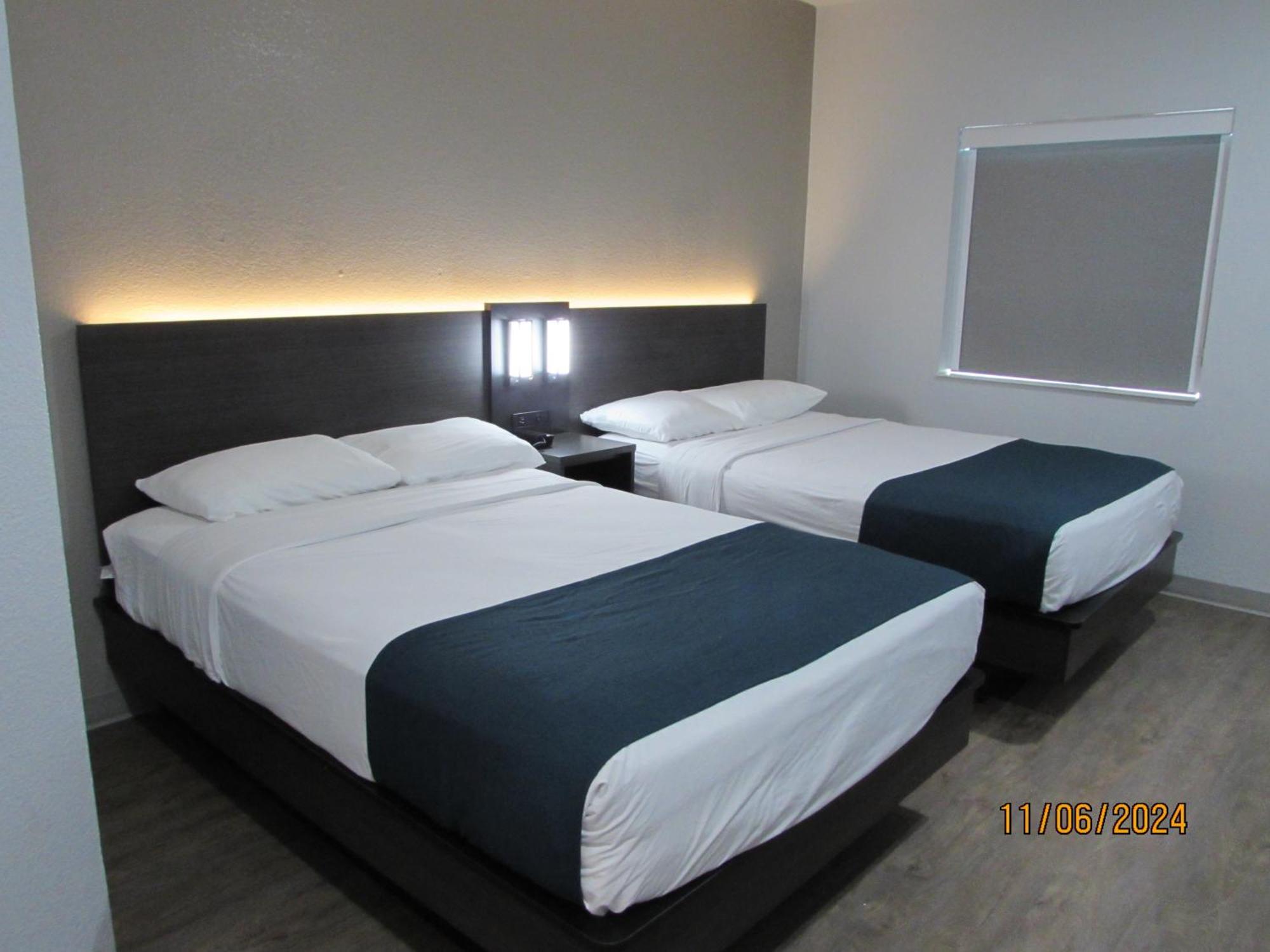 Motel 6-West Des Moines, Ia Bagian luar foto