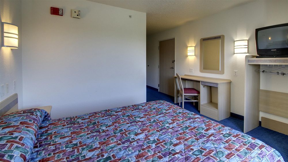 Motel 6-West Des Moines, Ia Bagian luar foto