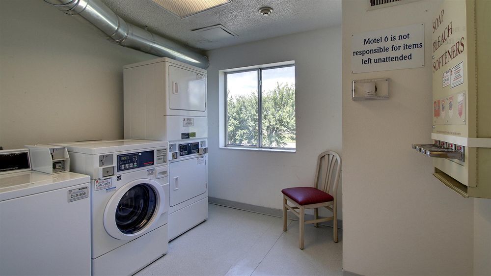 Motel 6-West Des Moines, Ia Bagian luar foto